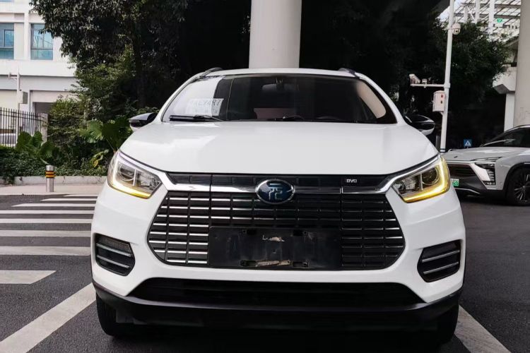 BYD Yuan New Energy 2018 car image #3
