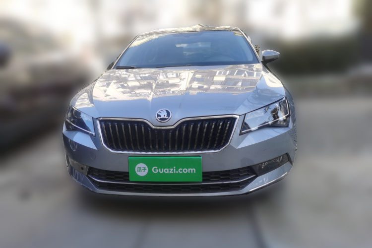 Skoda Superb 2017 #3 Skoda Superb 2017 car image #3