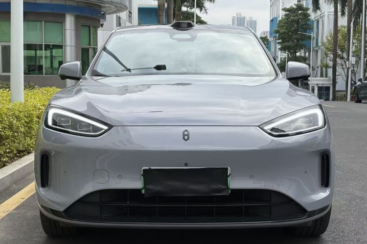 2024 car image #3
