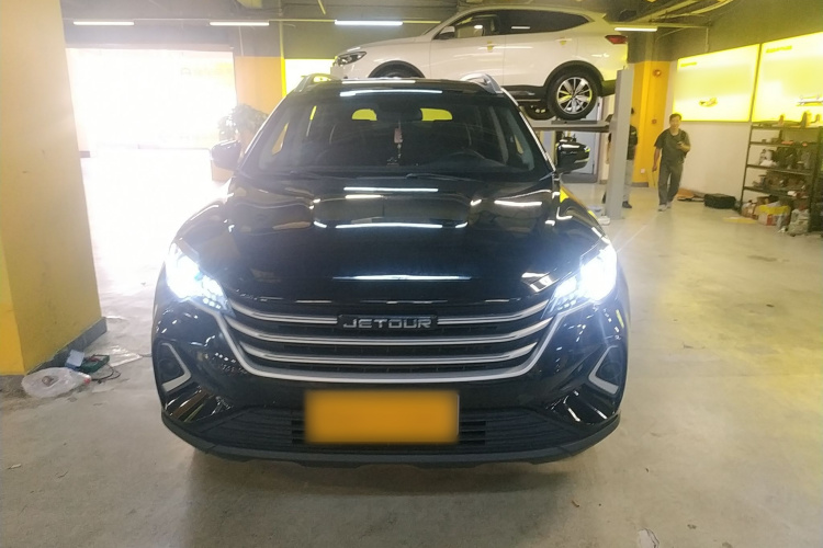 X70M 2022 image de voiture #3