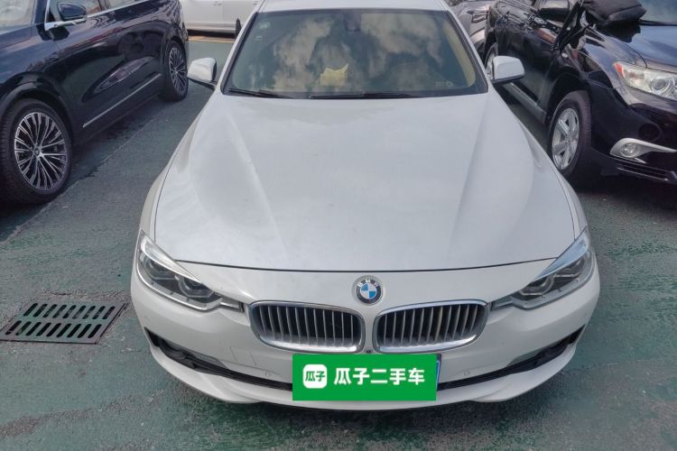 BMW 3 Series 2019 car image #3
