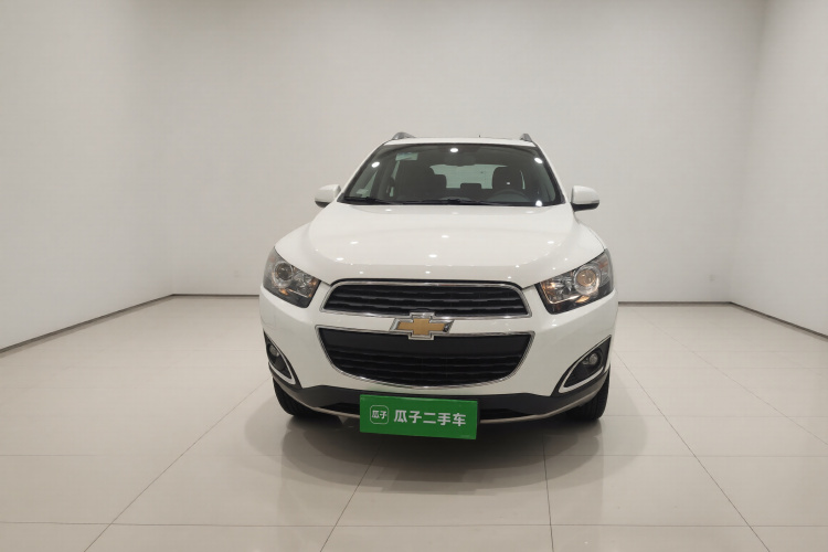 Chevrolet Captiva 2016 car image #3