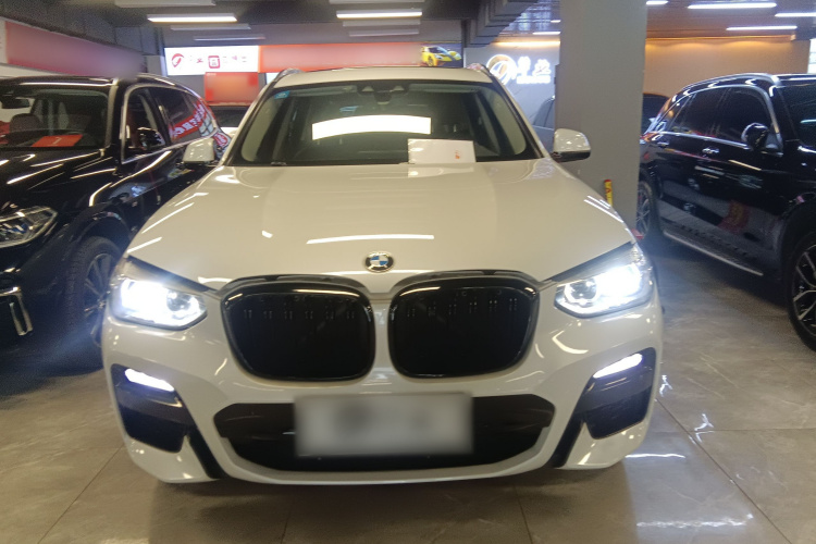 BMW X3 2018 car image #3