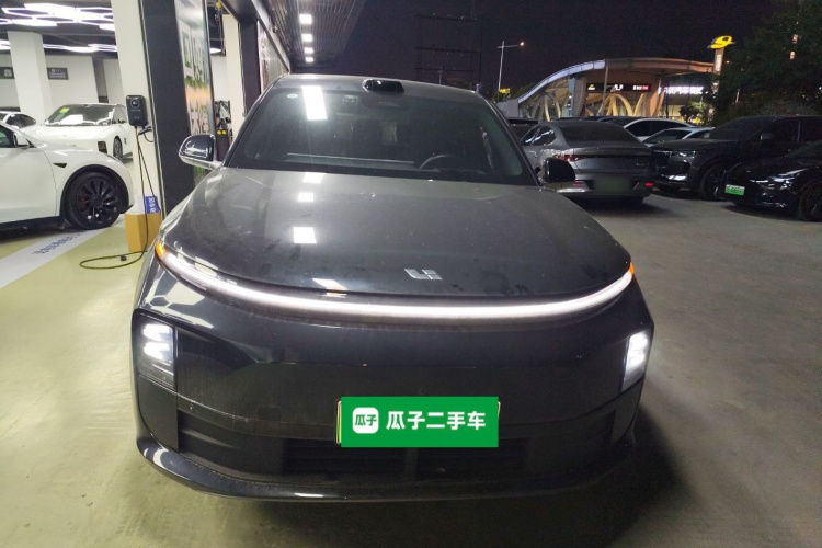 Li L6 2024 image de voiture #3