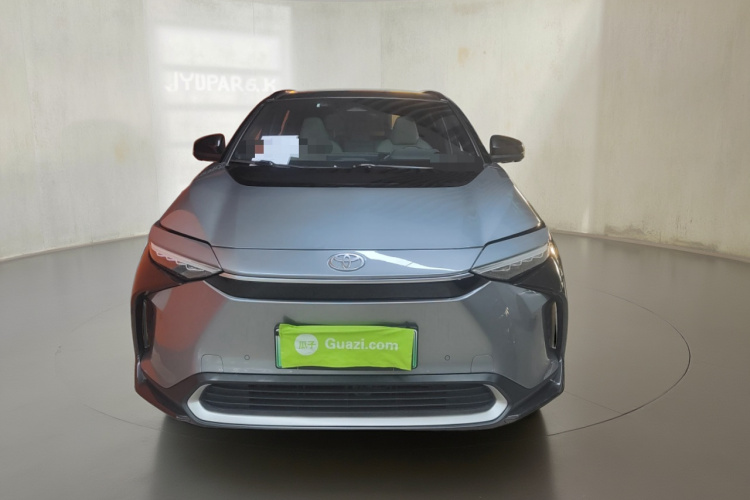 Toyota bZ4X 2022 immagine di auto #3