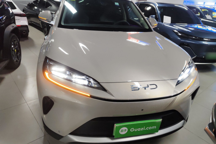 BYD Sea Lion 07 DM-i 2025 car image #3