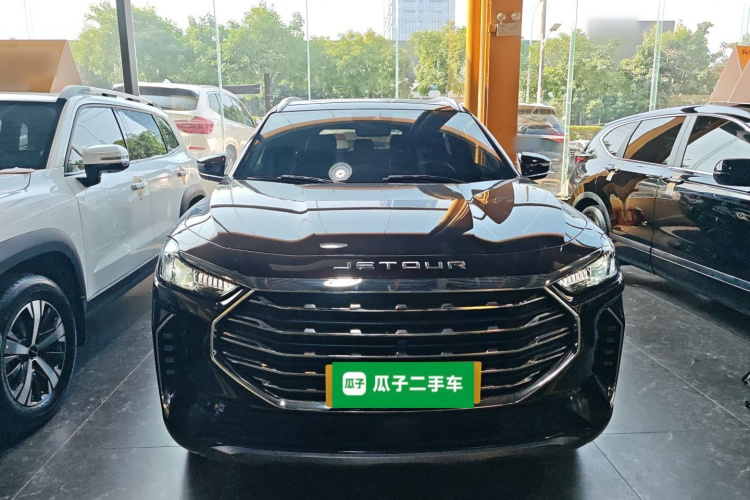 X70 PLUS 2021 car image #3