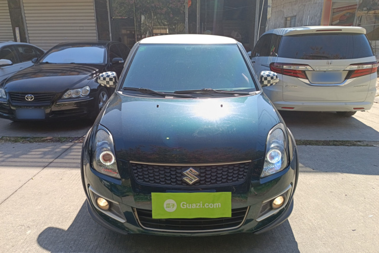 Suzuki Swift 2017 car image #3