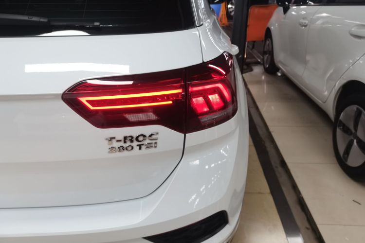 T-Roc 2019 #3 T-Roc 2019 car image #3
