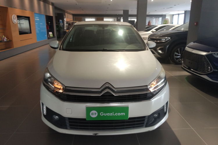 Citroen C4 C-Quatre 2018 car image #3