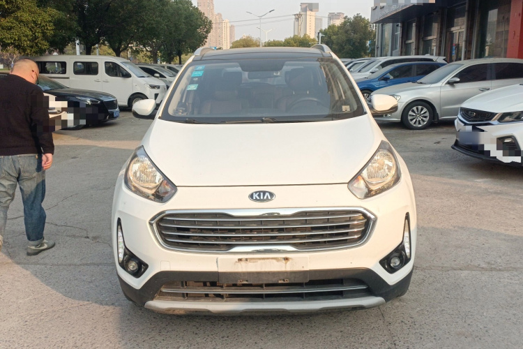 Kia Stonic 2016 #3 Kia Stonic 2016 car image #3