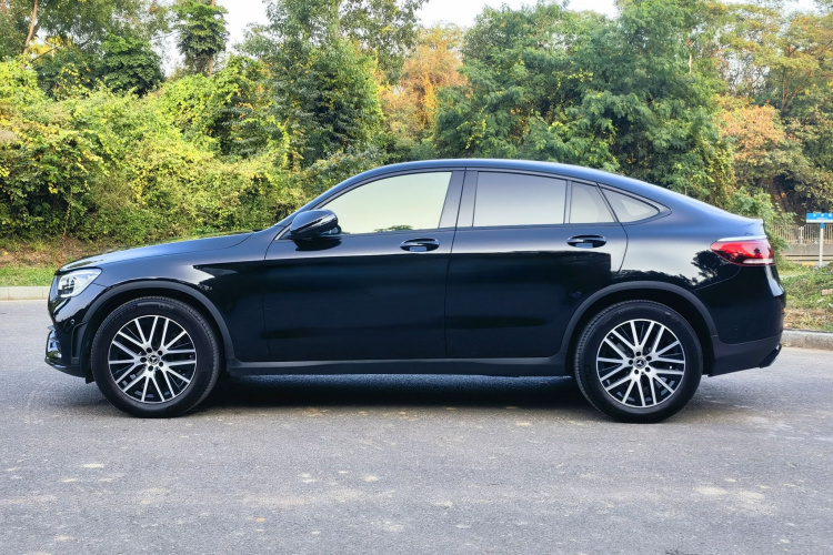Mercedes-Benz GLC Coupe 2023 imagem de carro #3