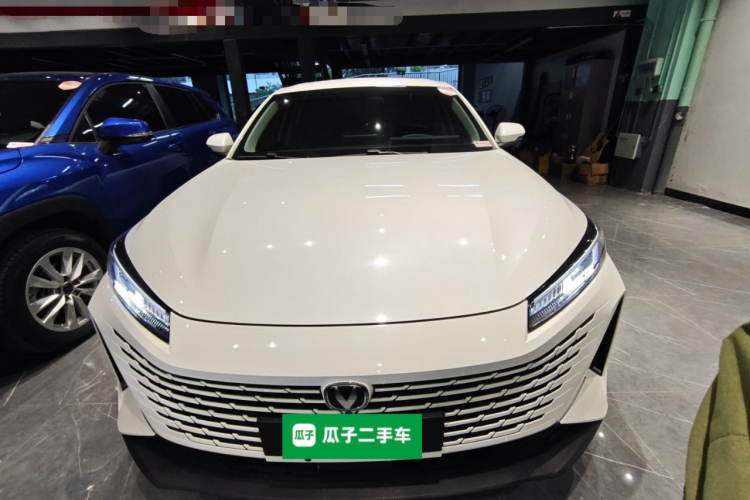 Changan Lamore 2023 car image #3
