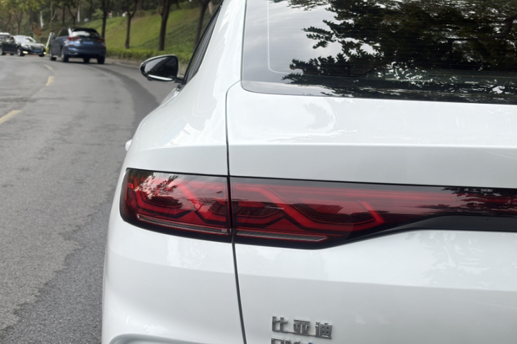 BYD Qin L 2024 #3 BYD Qin L 2024 car image #3