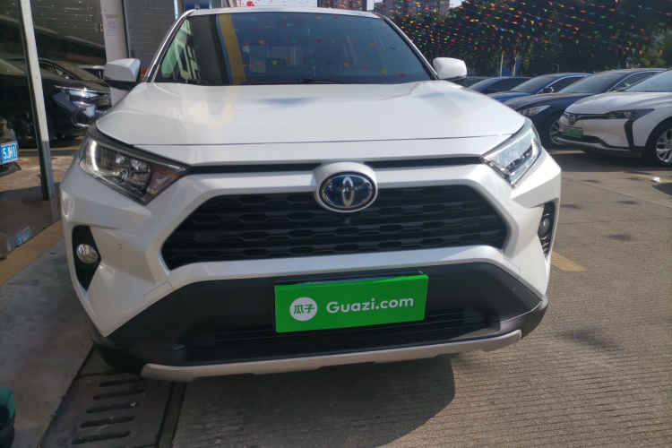 Toyota RAV4 2022 car image #3