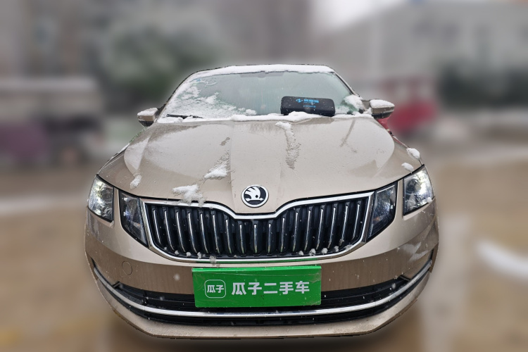 Skoda Octavia 2018 car image #3