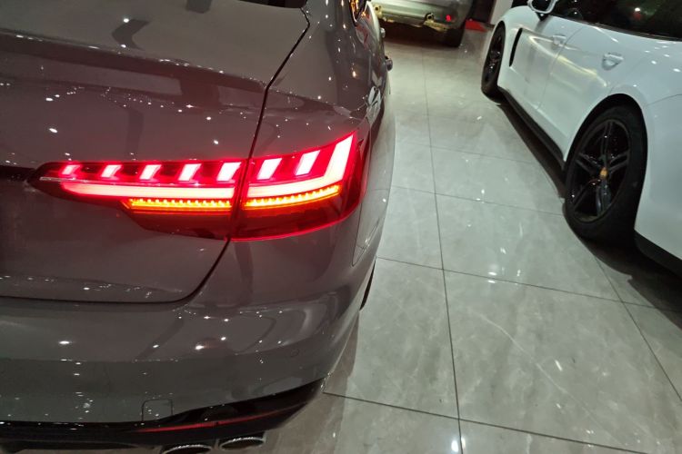 五菱汽车 奥迪S4 2023 汽车图片 #3