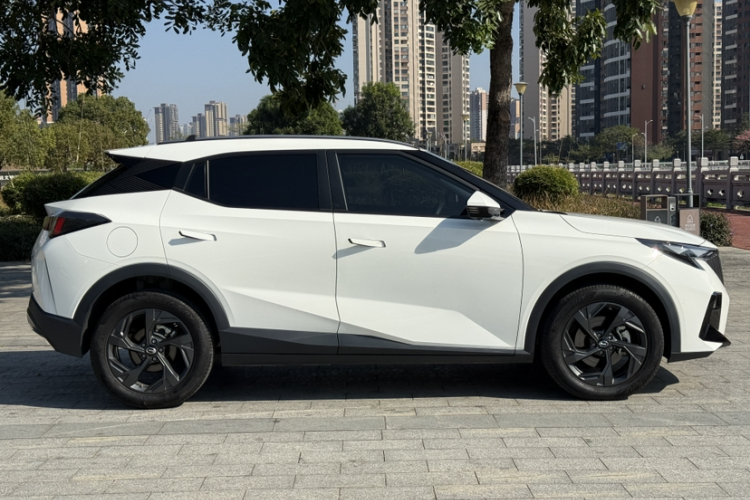 GAC Trumpchi GS3 2025 car image #3