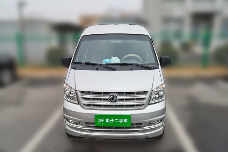 2019 immagine di auto #3