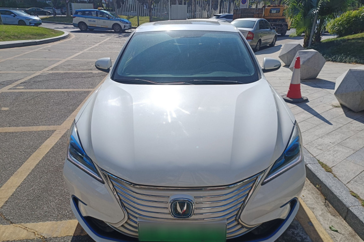 Changan Eado EV 2019 image de voiture #3