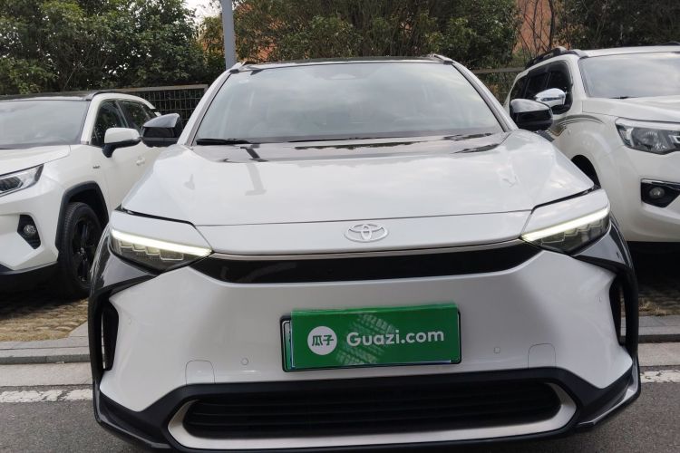 Toyota bZ4X 2022 immagine di auto #3