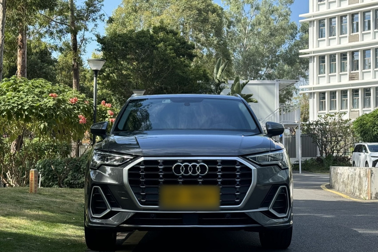 Audi Q3 2020 #3 Audi Q3 2020 car image #3
