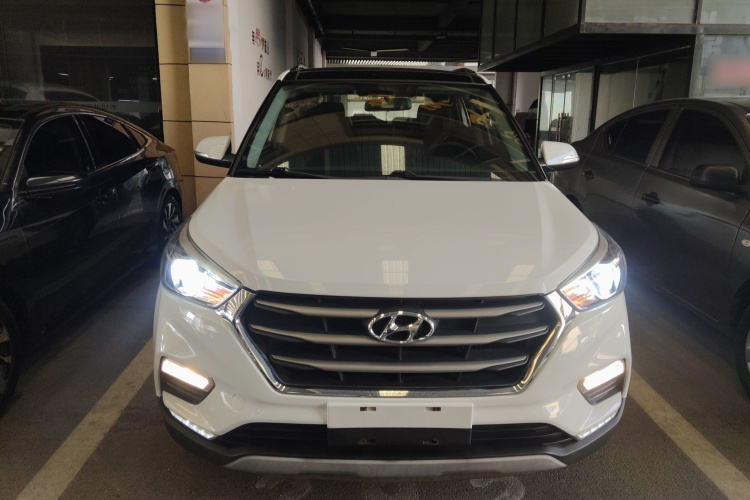 Hyundai ix25 2018 #3 Hyundai ix25 2018 car image #3