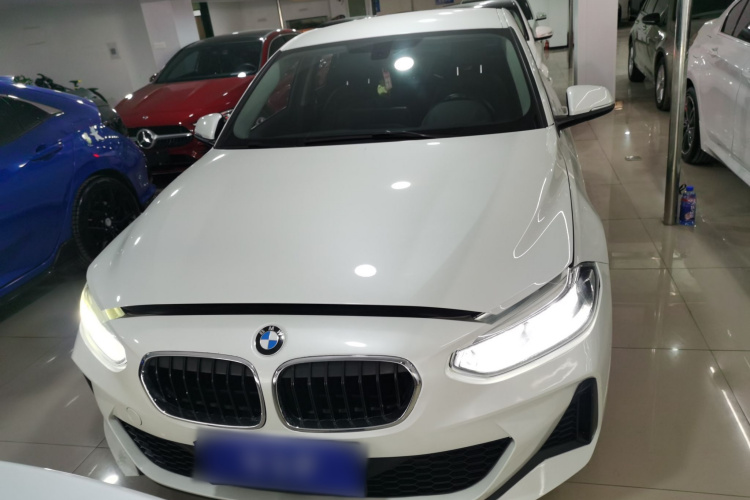 BMW 1 Series 2021 car image #3