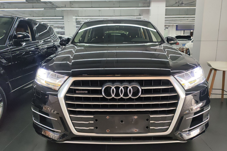 Audi Q7 2019 #3 Audi Q7 2019 car image #3