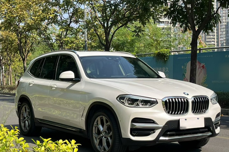 BMW X3 2020 car image #3