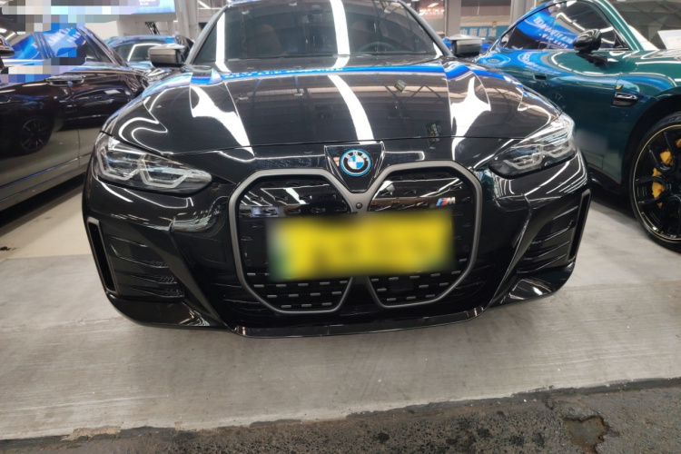 BMW i4 M50 2024 car image #3