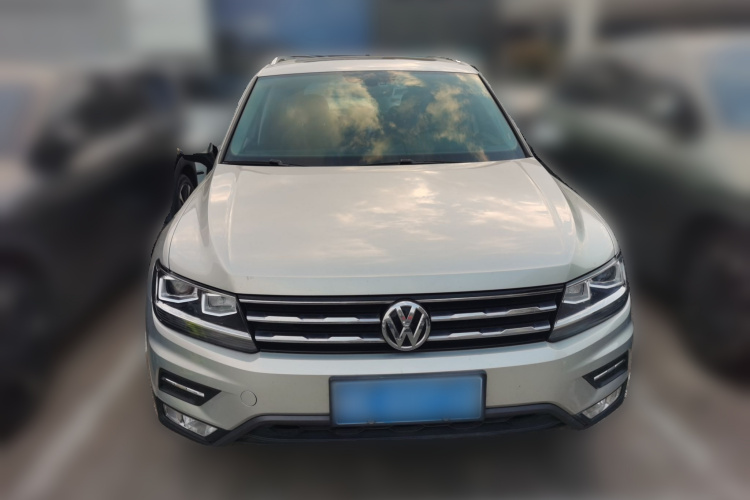 Volkswagen Tiguan L 2018 #3 Volkswagen Tiguan L 2018 car image #3