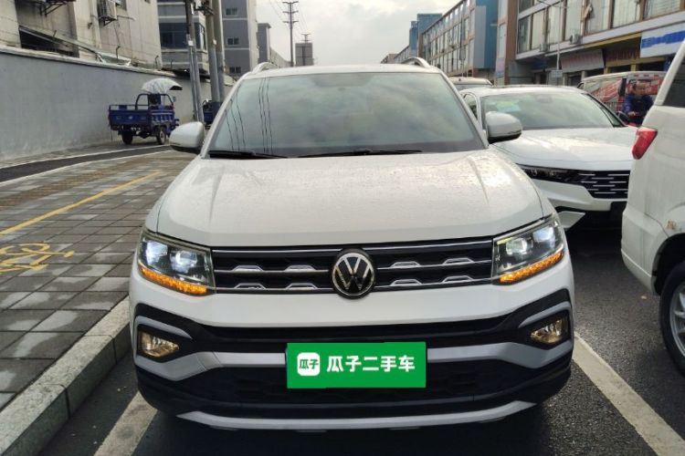 Volkswagen T-Cross 2020 car image #3
