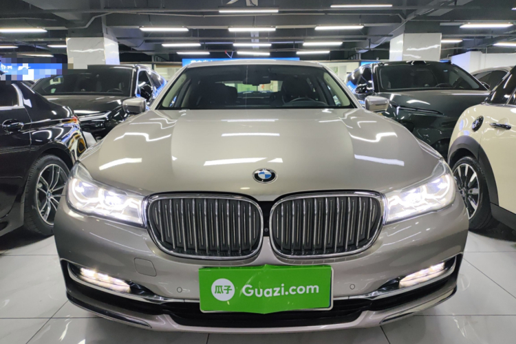 BMW 7 Series 2019 #3 BMW 7 Series 2019 car image #3