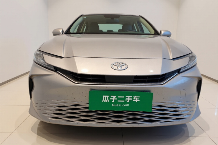 Toyota Camry 2025 #3 Toyota Camry 2025 car image #3