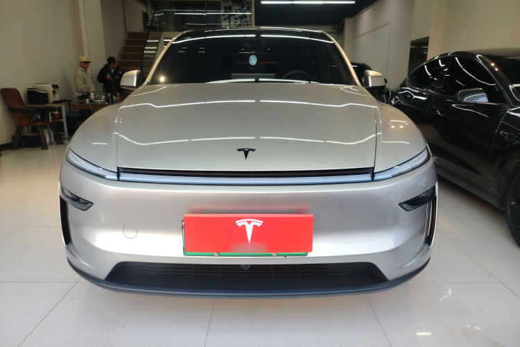 特斯拉 Model Y L 2025 汽车图片 #3