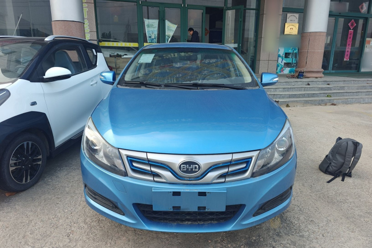 BYD e5 2022 car image #3
