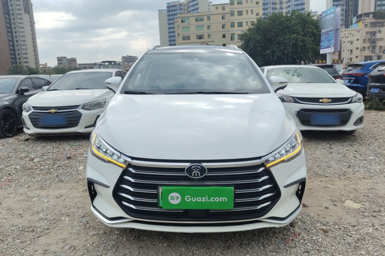 BYD Song MAX New Energy 2023 car image #3