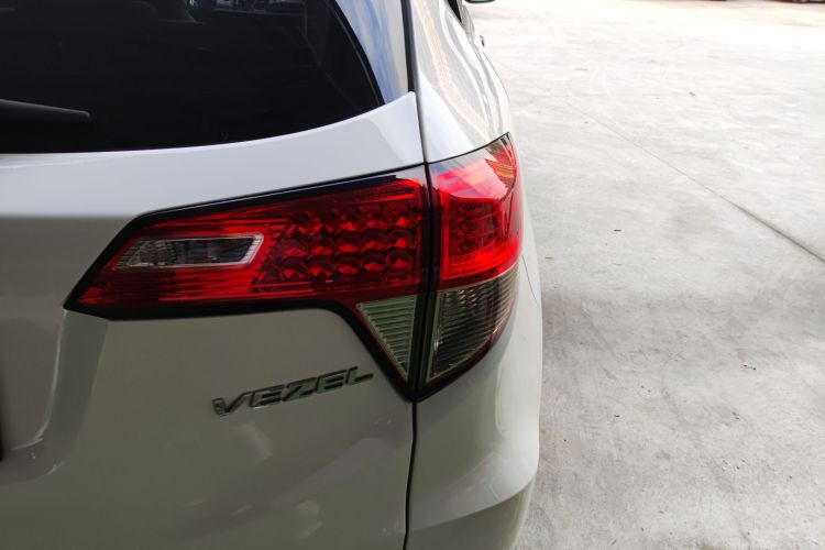 Honda VEZEL 2021 car image #3