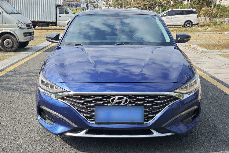 Hyundai Lafesta 2019 car image #3