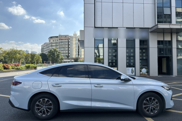 BYD Qin L 2024 #3 BYD Qin L 2024 car image #3