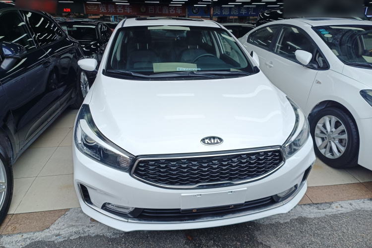 Kia 2017 car image #3