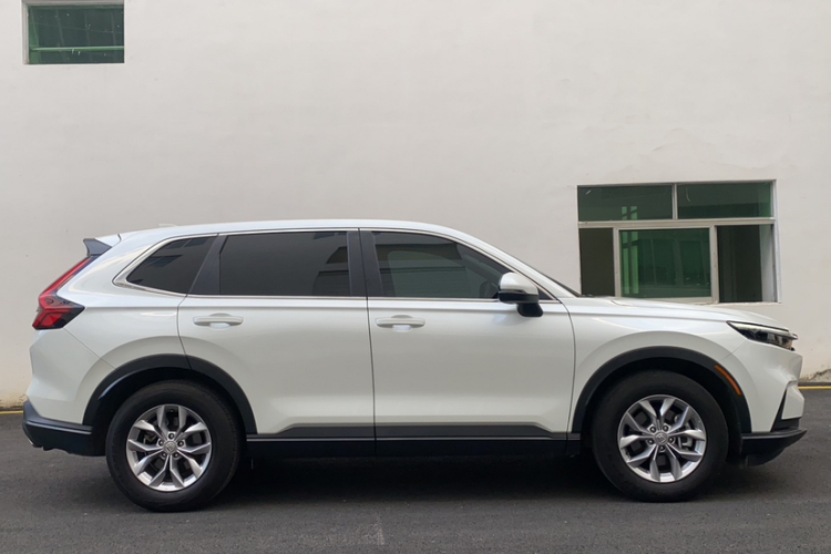 Honda CR-V 2023 car image #3