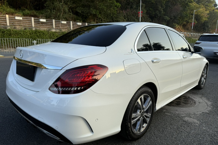 Mercedes-Benz C Class 2020 car image #3