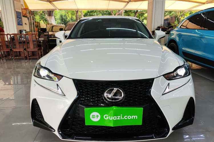Toyota 2019 car image #3