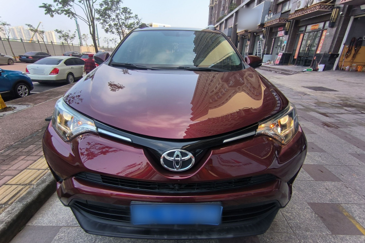 Toyota RAV4 2018 #3 Toyota RAV4 2018 car image #3