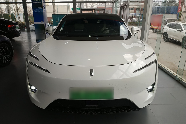 Avatr 11 2024 car image #3