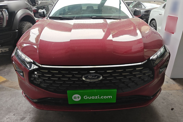 Ford Mondeo 2024 car image #3