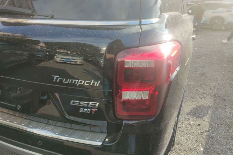 GAC Trumpchi GS8 2017 car image #3
