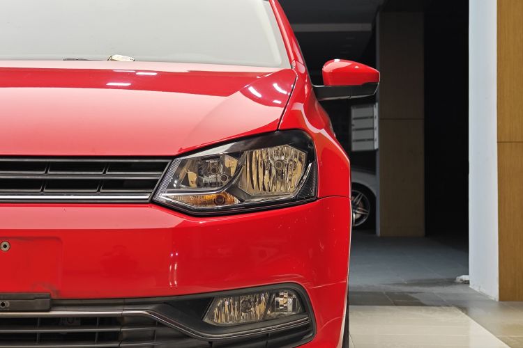 Polo 2018 car image #3